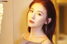 热依扎自曝患重度抑郁，曾因“吊带装”被热议，网友：心疼热依扎视频封面