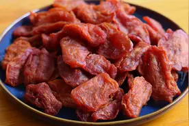 吃不完的苹果可以做成苹果干，不用加糖，酸酸甜甜，口感软韧