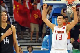 北京奥运中国男篮险胜德国男篮，再次杀进八强！视频封面