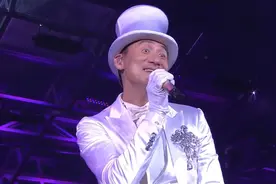 张学友拽死了！唱《古惑仔》主题曲简直“逼死原唱”，不愧是天王视频封面