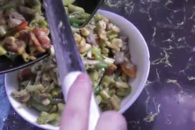 春天采的竹笋了，煮好真空包装放冰箱，与新鲜的一样可以放一年视频封面