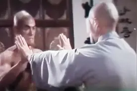 影视：老和尚深藏不露，教小和尚少林大力金刚指，用来破金刚罩视频封面