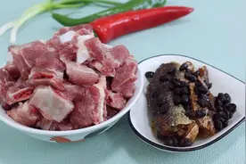吃了30多年排骨，这做法第一次做，孩子吃完舔手指，香嫩又下饭
