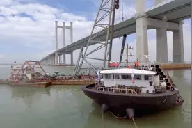 世界首座高铁跨海大桥 主塔封顶视频封面
