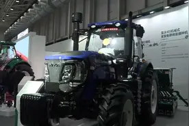 雷沃欧豹M2004-5G拖拉机，适合家庭农场、大型农田等大面积作业视频封面