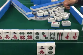 一把散牌几圈下来能整个什么型？看看这个过程是不是享受？视频封面