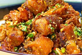 街上卖20元一斤的“香酥鸡块”，教你在家制作，味道比买的更香视频封面
