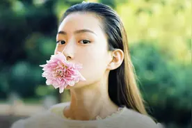 全球公认的100年美女变迁史，一个北京男作家花3年整理出来了视频封面