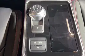 福特锐界PLUS ST-LINE，后排大三座，头枕一个不少！视频封面