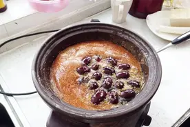 农村阿姨做大黄米粘粥，熬出来的粥黏糊糊的，看着就很有食欲视频封面