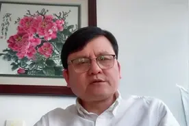 张文宏谈第四针疫苗：现在还不需要那么着急视频封面