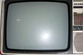 一个在80年代风靡中国的电视品牌，奈何今沦落街头也无人问津视频封面