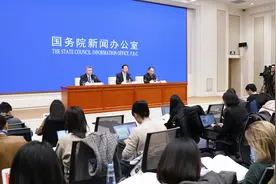 农业农村部部长韩长赋：手中有粮，心中不慌，必须抓好粮食生产！视频封面