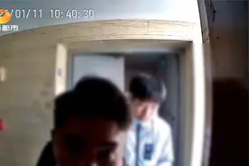 长沙一女子租住单身公寓，却连遭陌生人敲门！|都市晚间视频封面