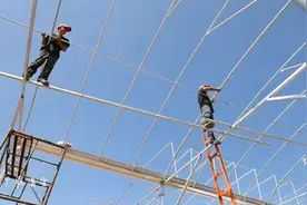 薄膜连栋温室大棚是如何建造安装的视频封面