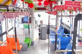 今日头条十大热议新闻：长沙168路公交车火了！视频封面