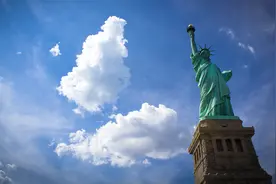 水里照出的是自己的脸，内心反映的是自己的为人。（圣经*旧约）视频封面
