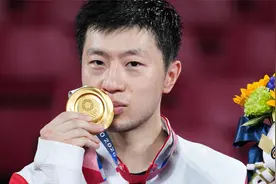 马龙这两金多不容易？膝盖手腕超负荷，做手术剃光头拄拐让人心疼视频封面