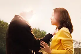 影视：男子患了时间错位症，不受控制的穿越，妻子却用一生去等待视频封面