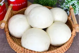 蒸馒头，切记不要直接上锅蒸，教你正确做法，馒头松软雪白不塌陷视频封面