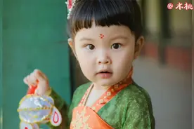 我家有女出长成，小糖糖的写真集来了，真是太漂亮了视频封面
