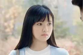 女孩第一次见家长穿破洞袜子 ，结果却被婆婆当面羞辱视频封面