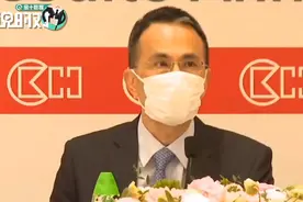李泽钜谈“地产商捐地”：帮人有很多种做法，我们捐钱了视频封面