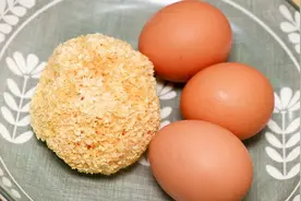 一朵银耳3个鸡蛋，简单一做，鲜香脆嫩，入味多汁，全家人都喜欢视频封面