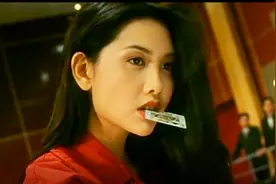 邱淑贞《赌神2》咬牌动作，可谓迷倒万千男子！一跃成为国民女神视频封面