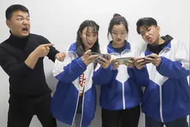 短剧：师生身份互换，谁知老师竟喜欢当学渣的感觉，不愿换回来了视频封面