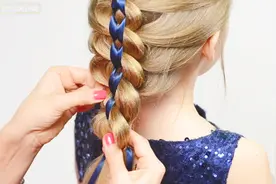 优雅大气的女童气质编发教程，梳了这个发型路人都夸女儿像小公主视频封面