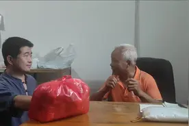 拜访秦岭脚下74岁老中医，听他讲中医养生和内科知识视频封面