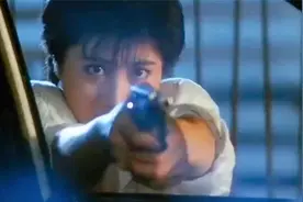 港片：杨丽菁化身功夫女警，血战日本杀手，场面既精彩又刺激视频封面