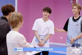 少年：郭敬明韩宇突袭，《失控》练习室，郭敬明劝陈一辰多吃点