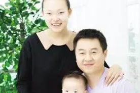 女乒天才李楠嫁大23岁恩师，女儿如今6岁，取名“施择楠”很恩爱视频封面