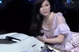 非诚勿扰：土豪携价值百万摩托车相亲，短裙女神争试驾，全场沸腾视频封面