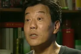 张平的儿子声音长相神似父亲，母亲竟常常望着儿子，逐渐失神视频封面