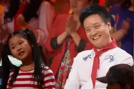 歌声：小姑娘京剧腔唱我爱你中国，阎维文笑开花，这么唱真够味！视频封面