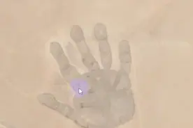 内蒙古突现神秘“手掌印”，有6个足球场大小，究竟是谁干的？视频封面
