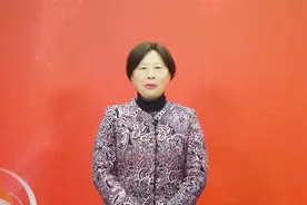 郑州市31高中、郑州市103高中、郑州群英中学校长贾惠芬新年贺词视频封面