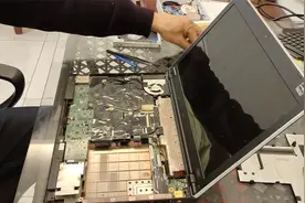 内蒙古网友让把他的E420笔记本升级CPU 内存条 固态硬盘视频封面