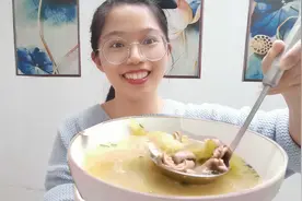 猪肚煲汤有诀窍，只需两种配料，猪肚软烂易嚼，汤汁纯白无臊味！视频封面