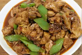 大厨教你红烧鸡块的正确做法，鸡肉软烂不发柴，招待客人很有面子视频封面