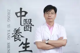 大多数痘痘都会留下痘印，脸上的痘印会自己消失吗？视频封面