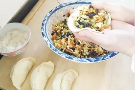 芹菜和这4种食材蒸出来的包子太好吃了，口感清脆营养全面又减脂视频封面
