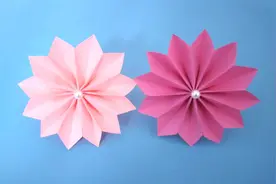 非常漂亮的立体花朵折纸，做法真的很简单，儿童益智手工折纸教程视频封面