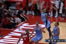 NBA精彩时刻：莫兰特飞身钉板大帽+抛投， 一刚一柔挥洒自如！视频封面