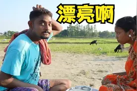 小伙竟然当着老婆面看美女，还被老婆发现，这下他该怎么办？视频封面