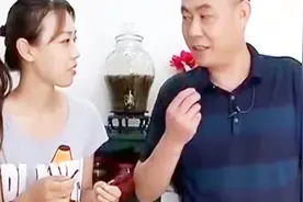 铁皮石斛药用价值高，大棚种的一般四百块一斤，山上种的要一万多视频封面