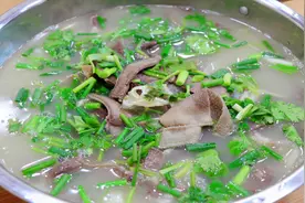 牛肉汤这样做汤鲜肉美，几十块钱就能做一大盘，吃起来那叫个过瘾视频封面